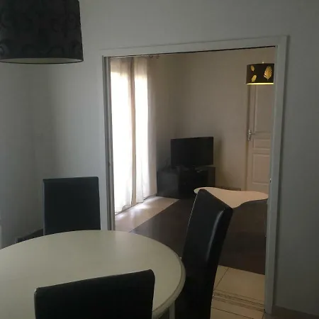 Apartment Nano House Begles